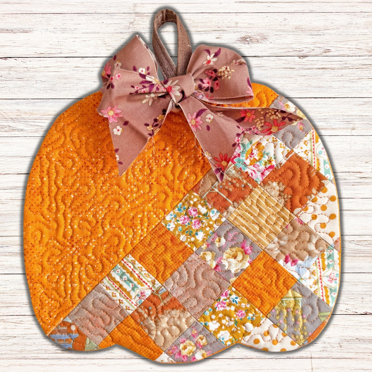 Patchwork pumpkin trivet in the hoop machine embroidery design