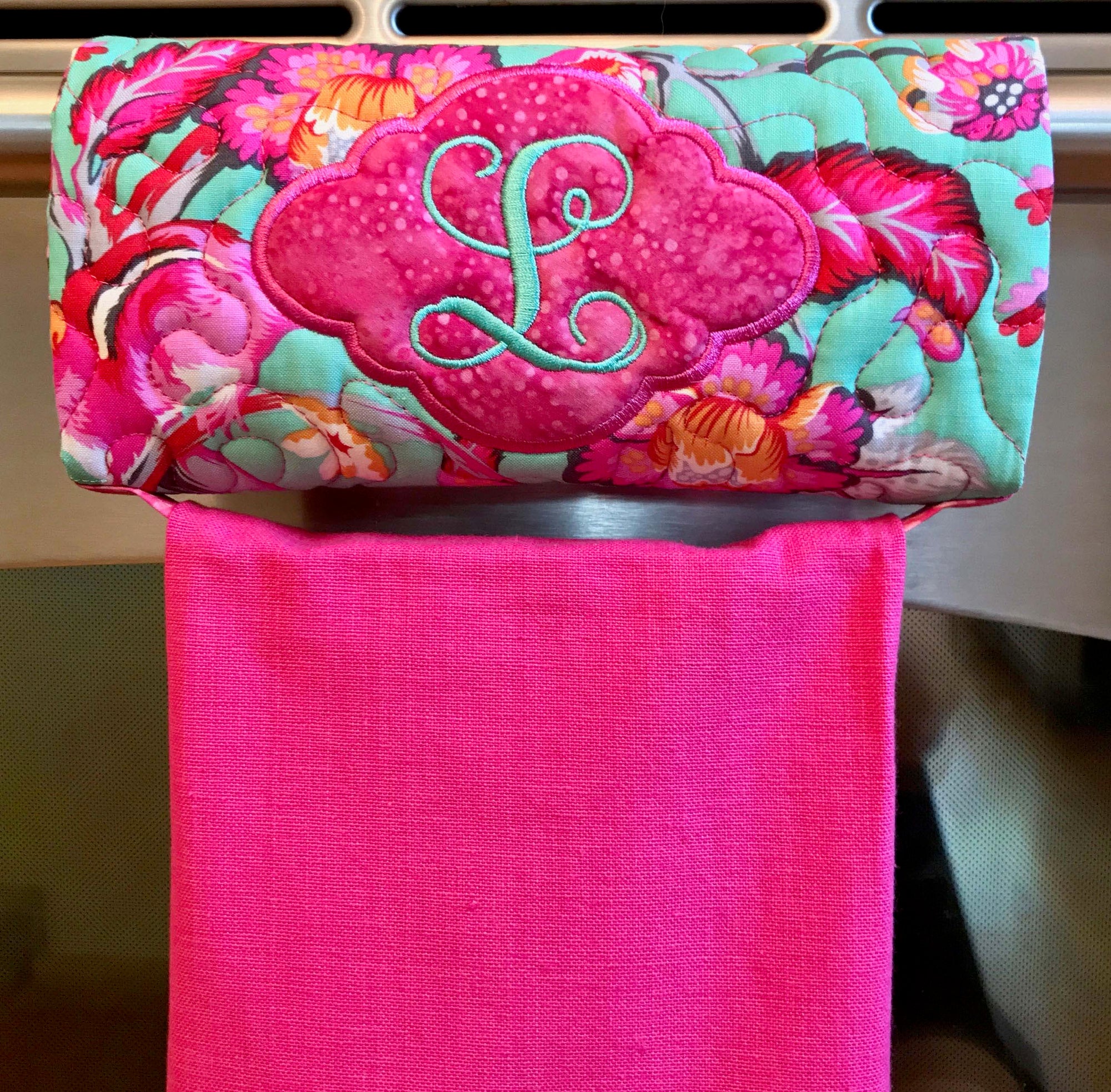 Towel Time Design In the Hoop Machine Embroidery Design