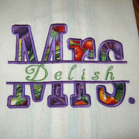 Mrs. Split Applique