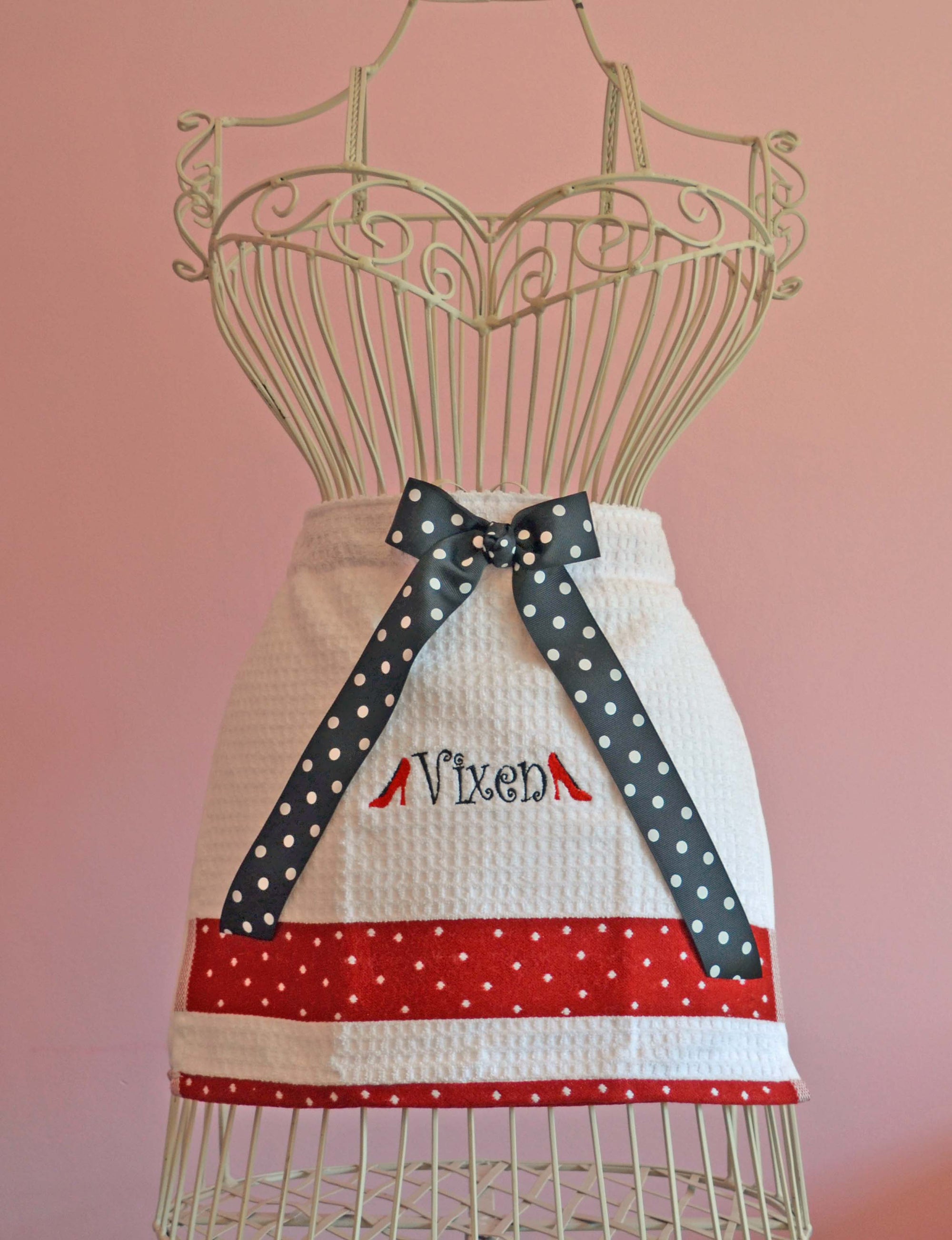 Rockin Reindeer Applique Set In the Hoop