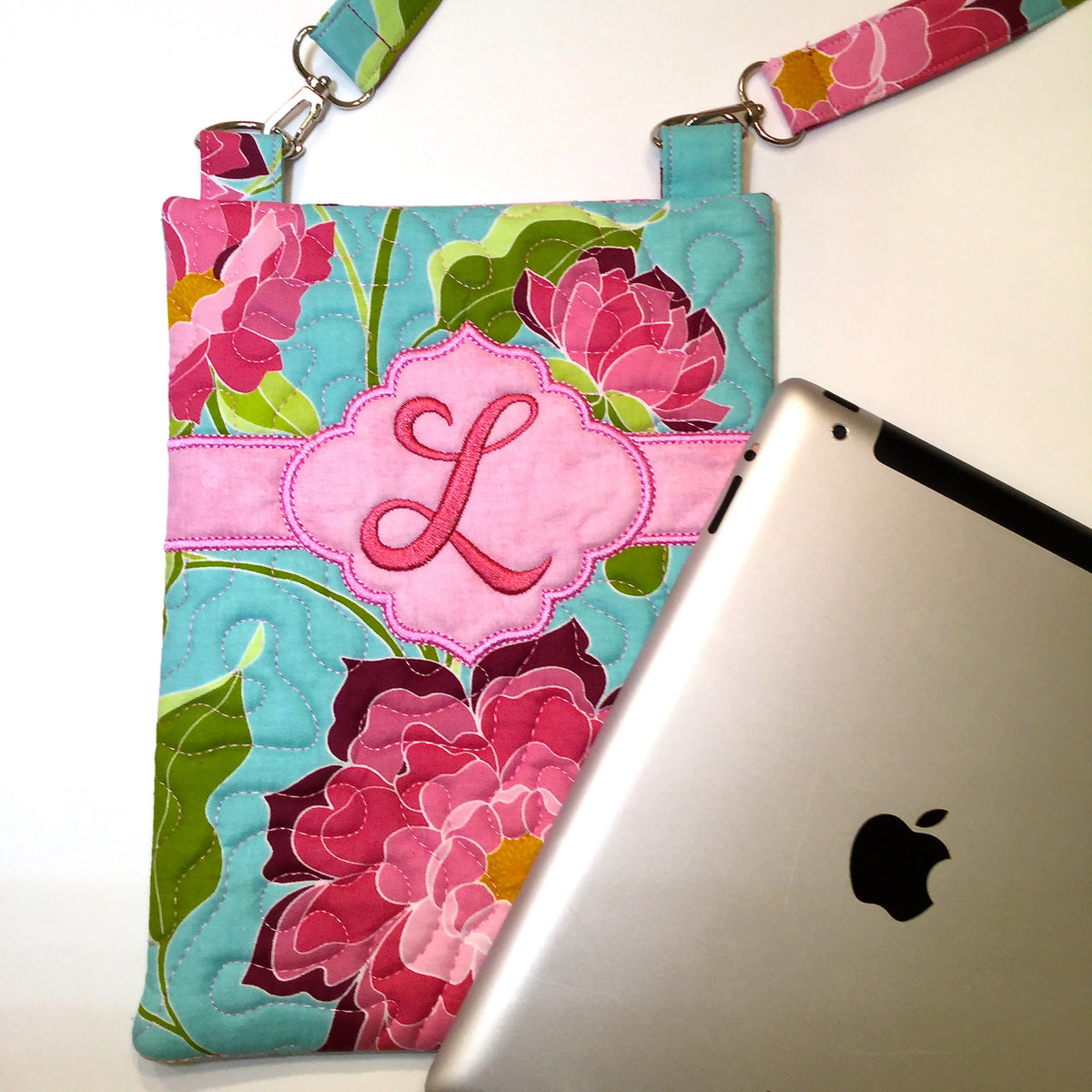 Chloe Crossbody &amp; Tablet Bag In the Hoop Machine Embroidery Design
